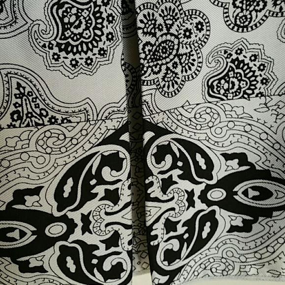 NEW White House Black Market SILK pleated skirt SZ 8 - Picture 5 of 9